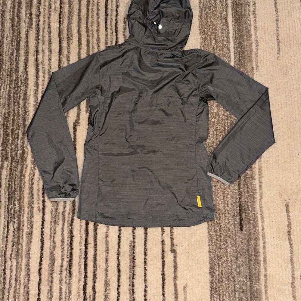 Gray Nike Lightweight Running Women's Jacket - Picture 3 of 4